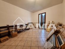 Ampia soluzione semi indipendente ristrutturata con terrazzo e garage di 50mq 10