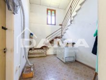 Il fascino della campagna a due passi dalla città ampia casa colonica con parco privato 10