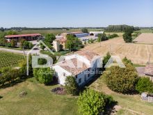 Il fascino della campagna a due passi dalla città ampia casa colonica con parco privato 27