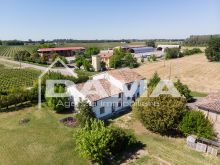 Il fascino della campagna a due passi dalla città ampia casa colonica con parco privato 28