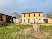 Affascinante Casale Romagnolo da Ristrutturare nelle Campagne di Forli04