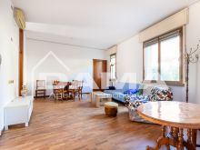 APPARTAMENTO CON TRE CAMERE, GARAGE E AMPIA CANTINA06