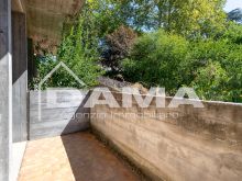 APPARTAMENTO CON TRE CAMERE, GARAGE E AMPIA CANTINA12