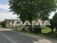 CASA INDIPENDENTE CON AMPIO GIARDINO E VISTA PANORAMICA – CASTROCARO 09