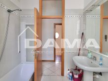 Vendesi Elegante Appartamento 2 camere da letto nel Cuore di Forlì 09