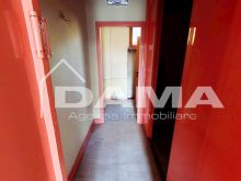 Opportunità commerciale su viale Due Giugno ideale come negozio studio o ambulatorio 23