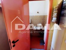 Opportunità commerciale su viale Due Giugno ideale come negozio studio o ambulatorio 25