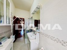 Ampio Appartamento in Villa con Giardino Privato e Taverna20