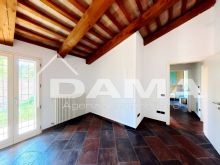 V le Bologna_Due Camere Recente con Giardino Angolare, Garage e Due Posti Auto12