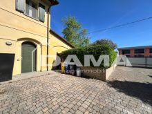 V le Bologna_Due Camere Recente con Giardino Angolare, Garage e Due Posti Auto28