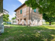 VILLAFRANCA_Casale di Campagna Ristrutturato con Parco Privato, Fienile e Piscina04