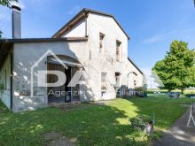 VILLAFRANCA_Casale di Campagna Ristrutturato con Parco Privato, Fienile e Piscina06
