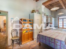 VILLAFRANCA_Casale di Campagna Ristrutturato con Parco Privato, Fienile e Piscina11