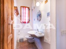 VILLAFRANCA_Casale di Campagna Ristrutturato con Parco Privato, Fienile e Piscina17