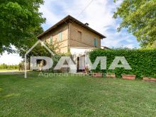 VILLAFRANCA_Casale di Campagna Ristrutturato con Parco Privato, Fienile e Piscina45