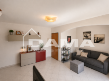 Trilocale su Due Livelli con Garage e Posto Auto 0106