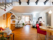 Signorile Appartamento su Due Livelli in Centro Storico Fuori ZTL con Quattro Camere, Due Garage e Cantina08
