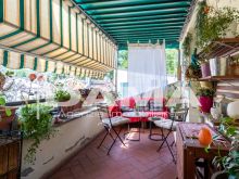 Signorile Appartamento su Due Livelli in Centro Storico Fuori ZTL con Quattro Camere, Due Garage e Cantina10