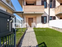 Sant'Andrea – Elegante villetta di testa con corte esclusiva, 4 camere e fotovoltaico23
