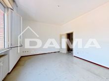 Forlì Zona Piscina – Luminoso appartamento con 3 camere e cantina05