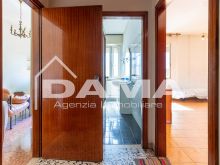 Luminoso Trilocale con Garage e Soffitta – Zona Foro Boario 09