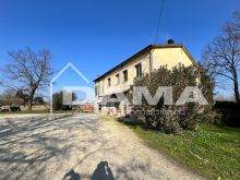 Affascinante Casa di Campagna con Parco Privato – San Tomè 143