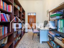 Casa Indipendente con Ampio Parco e Capannone a Villanova 44