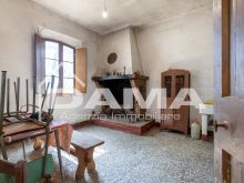 Casa Indipendente con Ampio Parco e Capannone a Villanova 63