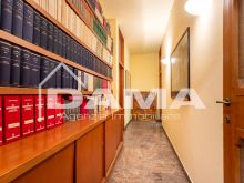 Corso della Repubblica - Ufficio di Ampie Dimensioni Trasformabile in Residenziale 0126