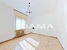 Villetta a schiera con corte privata, due camere matrimoniali e ampi spazi accessori_camera matrimoniale1