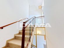 Villetta a schiera con corte privata, due camere matrimoniali e ampi spazi accessori_disimpegno14