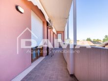 Elegante Appartamento Ristrutturato con Ampio Terrazzo - Piano Alto con Ascensore11