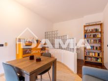 Elegante Appartamento Ristrutturato con Ampio Terrazzo - Piano Alto con Ascensore16