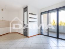 Forlì, Q re Musicisti – Grazioso Appartamento Recente con Terrazzo Loggiato e Garage 05