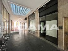 Negozio su due livelli in palazzo signorile – Ideale anche come ufficio o ambulatorio 01