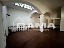 Negozio su due livelli in palazzo signorile – Ideale anche come ufficio o ambulatorio 05