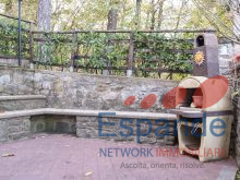 Corte Pavimentata con Barbecue