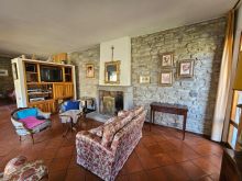 Villa con parco San Piero in Bagno sala 4