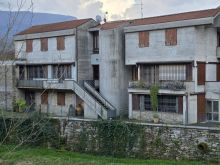 Villa con ampio parco san Piero in Bagno vista retro