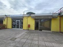 Negozo via Curiel Forlì