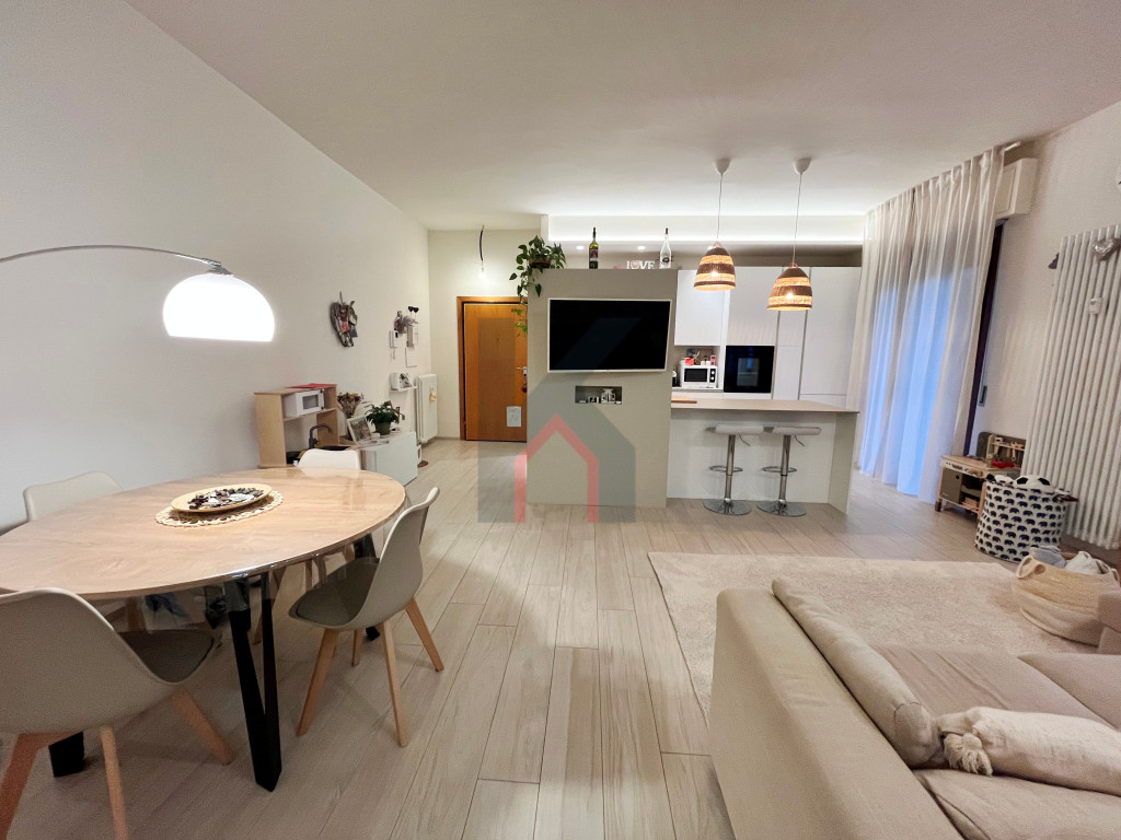 soggiorno con angolo cottura (20)