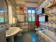 bagno disimpegno appartamento piano terra (1)