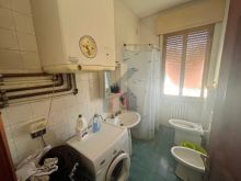 secondo bagno appartamento piano primo (7)
