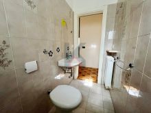secondo bagno finestrato (10)