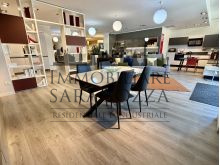 SHOWROOM