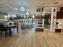 SHOWROOM
