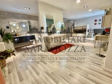 SHOWROOM