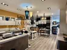SHOWROOM