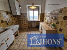 047a379c-d622-48f4-8d9f-058b6d630323 v2